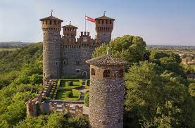 Castello Bonoris aperto per la festività del 25 aprile